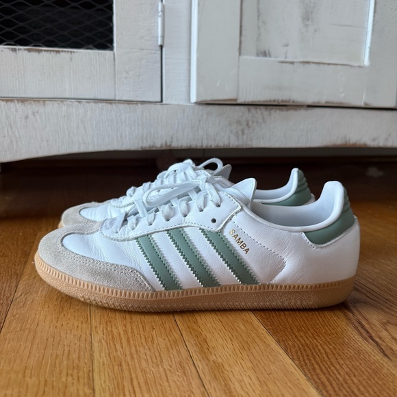 adidas Shoes - Adidas Samba White and Green